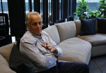 Sobreviviente de Los Andes dice que ´La sociedad de la nieve´ es una película muy real El uruguayo Eduardo Strauch, uno de los 16 sobrevivientes del accidente aéreo de Los Andes en 1972