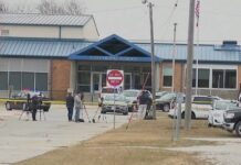 El tiroteo se produjo en la escuela secundaria Perry, a unos 40 kilómetros de Des Moines, la capital de Iowa.