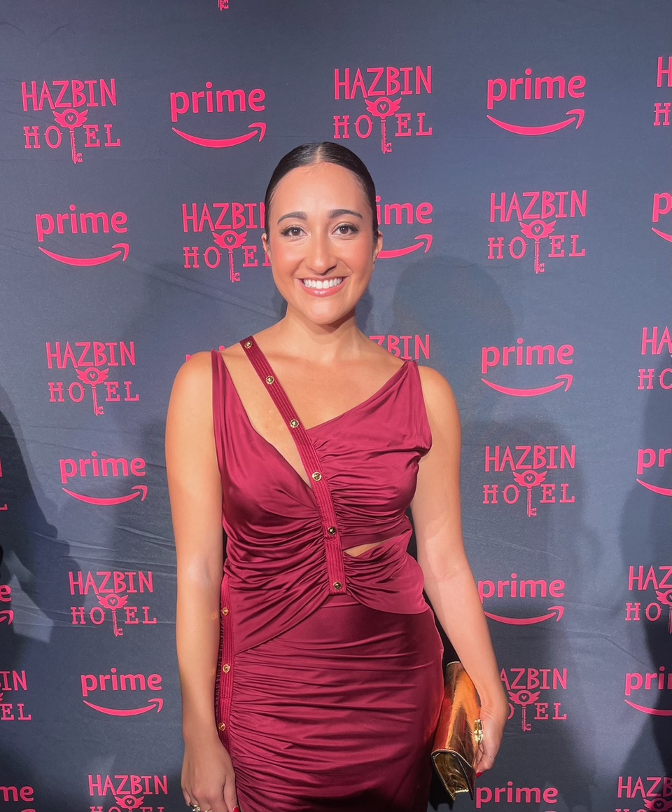 Krystina Alabado encarna la voz de Cherri Bomb en la serie.