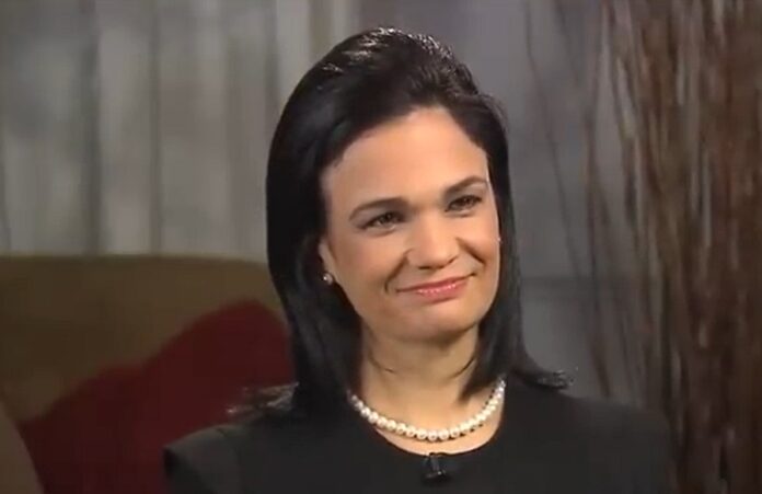 La delegación, encabezada por la exvicepresidenta y excanciller de Panamá Isabel de Saint Malo, está integrada por 95 expertos y observadores de 20 países.
