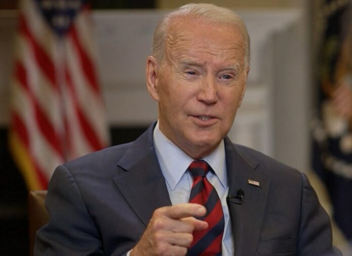 Joe biden pide para campaña Biden ha aprovechado sus primeros discursos de campaña de 2024 para advertir de que Trump representa una grave amenaza para la democracia estadounidense.