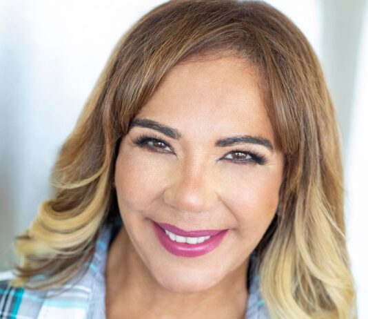 Una conversación con Kiki Melendez sobre su próximo documental, “Niños del Cielo” Kiki Melendez es reconocida por su dedicación a la diversidad y la comunidad latina en sus proyectos.