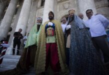 Los Reyes Magos de Juana Díaz, considerados en Puerto Rico como santos (4)