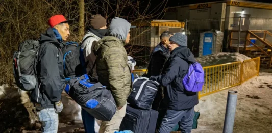 En busca de una vida digna, la realidad que encuentran en la Gran Manzana está marcada por unos precios de alquiler desorbitados y por la obligación de dejar los refugios habilitados por la Alcaldía.