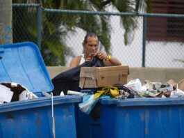 Óscar registra un contenedor de basura