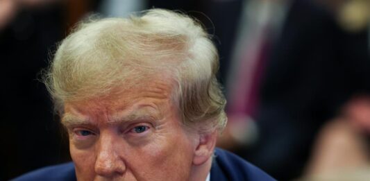 El miércoles, el juez canceló los planes de Trump de comparecer durante los alegatos finales de su juicio civil, en el que se enfrenta a una multa de hasta 370 millones de dólares y un veto de por vida en el sector inmobiliario del estado.