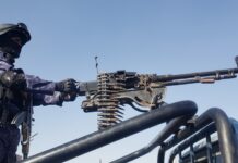 Washington no detalló el objetivo del ataque, si bien testigos afirmaron a EFE que dos proyectiles impactaron contra la base aérea de Al Dailami, en el norte de Saná, la capital del Yemen controlada por los insurgentes desde 2014.