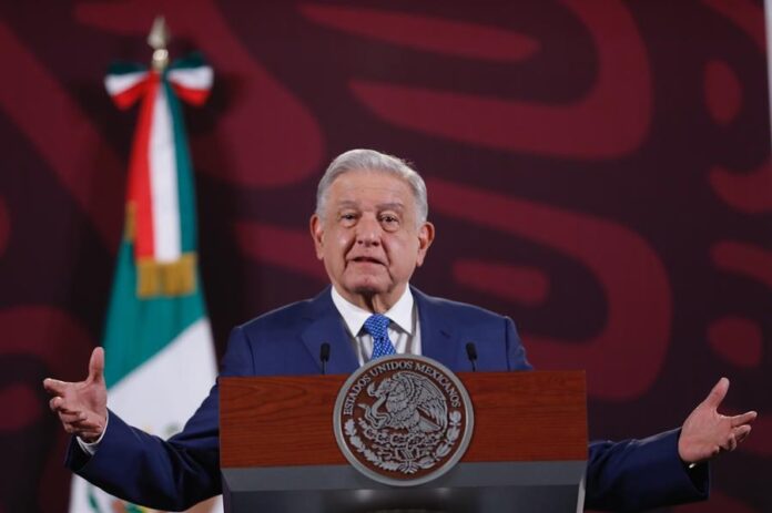 El gobernante mexicano aseveró, incluso, que va a seguir la misma tendencia “a que disminuyan los delitos, sobre todo los homicidios” al destacar que durante su Gobierno se ha reducido la incidencia un 20 %.