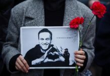 "El cuerpo de Alexéi ha sido entregado a su madre. Gracias a todos que lo exigían junto con nosotros", escribió en la red social X Kira Yarmish, portavoz del fallecido opositor.