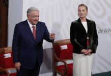 Andrés Manuel López Obrador (2)