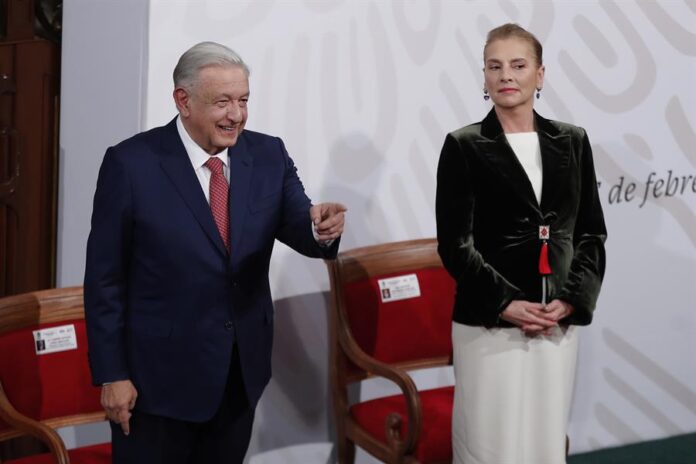 Andrés Manuel López Obrador (2)