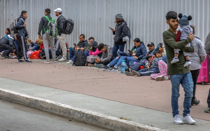 En diciembre pasado hubo 302.000 detenciones de inmigrantes en la frontera, algo que no había sucedido nunca.