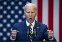 Biden se refirió a esos comentarios de Trump con cierta indignación: "¿Pueden imaginarse, un expresidente de Estados Unidos diciendo eso? Todo el mundo lo escuchó. Y lo peor es que lo dice en serio".