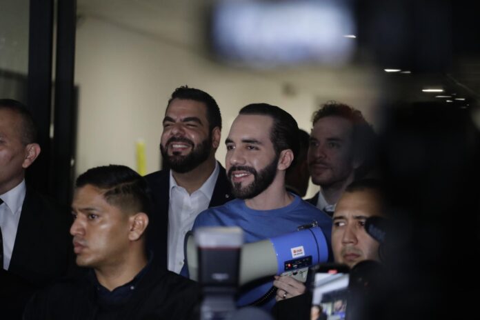 El Tribunal Supremo Electoral de El Salvador acuerda inscribir la candidatura de Bukele Bukele, que se ha autodenominado