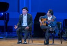 El espíritu del guitarrista Paco de Lucía se adueñó este martes de Nueva York al cumplirse diez años de su muerte