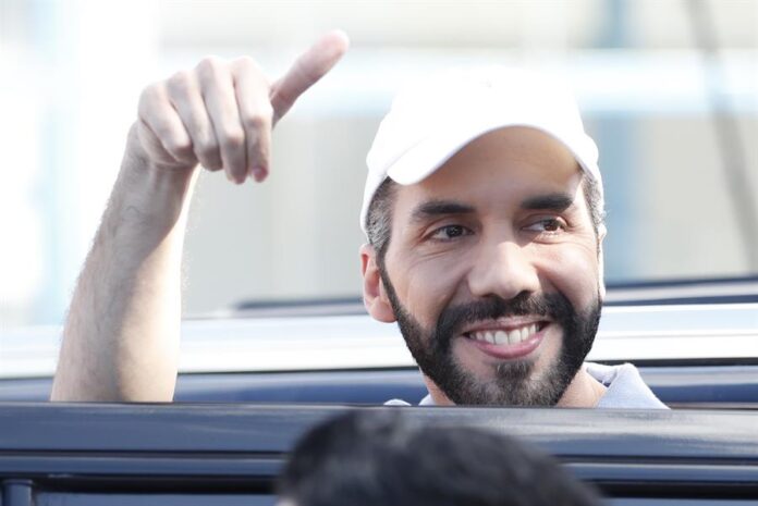 El presidente de El Salvador y candidato a la reelección inmediata, Nayib Bukele