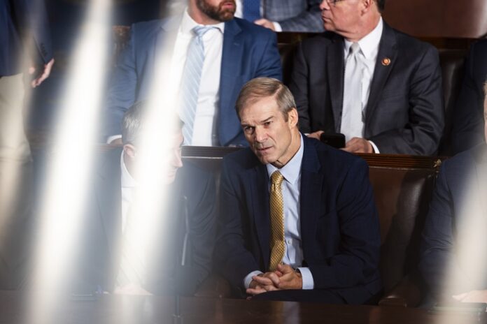 El republicano Jim Jordan fracasa por tercera vez en su intento de liderar la Cámara Baja Jordan explicó que ya le había pedido a Willis esos documentos en agosto, septiembre y diciembre del año pasado, por lo que el requerimiento es resultado de haber ignorado las peticiones anteriores.