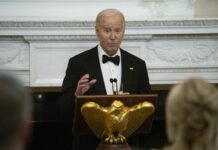 Biden pide apoyo para derrotar a Trump, "una amenaza para el futuro" del país Joe Biden