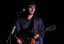 Morat: "Es el mejor momento para estar cantando en español" Juan Pablo Isaza, de la banda colombiana de Pop latino Morat.