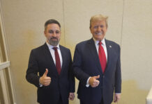 Abascal se reúne con Trump durante la gran convención de la derecha Santiago Abasca, durante una reunión con Donald Trump, favorito para ser el candidato republicano en las elecciones presidenciales.