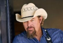 Fallece el artista de música "country" Toby Keith a los 62 años Toby Keith1