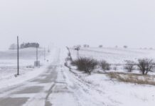 Nordeste de Estados Unidos se prepara para recibir una fuerte tormenta invernal La advertencia sobre tormenta invernal se extiende desde Altona, en el oeste de Pensilvania, hasta el sur de Nuevo Hampshire, pero la agencia pronosticó, asimismo, tormentas severas, lluvias intensas y posibles inundaciones repentinas en regiones del sudeste.