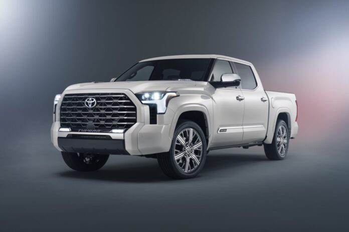 Toyota Tundra Capstone portada La Tundra es una de las camionetas con mejor valor de reventa en la actualidad, reteniendo aproximadamente 70% de su valor.