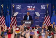 La campaña de Trump supera en recaudación a la de Biden pero también en gastos y deudas Trump