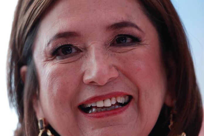 Xóchitl Gálvez 1efe Gálvez se enfrentará en esos comicios a a la candidata del oficialista Movimiento Regeneración Nacional (Morena), Claudia Sheinbaum, del grupo político de López Obrador.