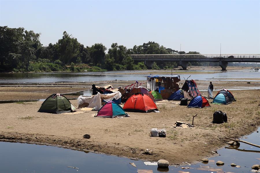 campamento improvisado de migrantes (2)