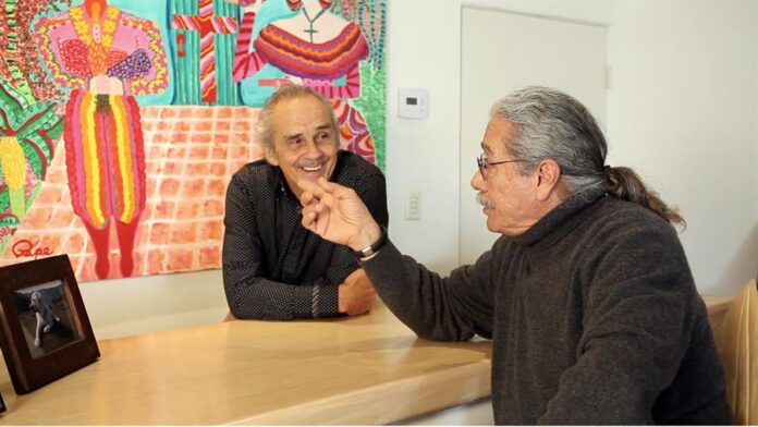 el actor estadounidense de origen mexicano Pepe Serna junto a su amigo y compañero Edwards James Olmos