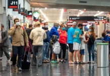Aeropuerto de Miami bate récord de pasajeros en comienzo de vacaciones del Spring Break Hasta el pasado 16 de marzo, el MIA atendió a 12,3 millones de pasajeros, un millón de viajeros más que en el mismo período del año pasado, lo que representa un aumento del 9,6 %.