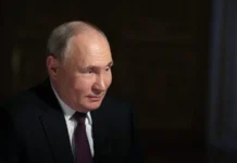 "Es un resultado verdaderamente excepcional para el presidente Putin", dijo Dmitri Peskov, portavoz del Kremlin.