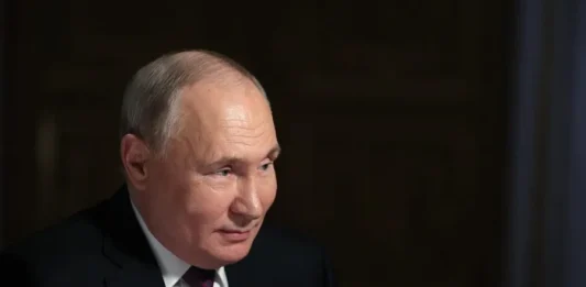 "Es un resultado verdaderamente excepcional para el presidente Putin", dijo Dmitri Peskov, portavoz del Kremlin.