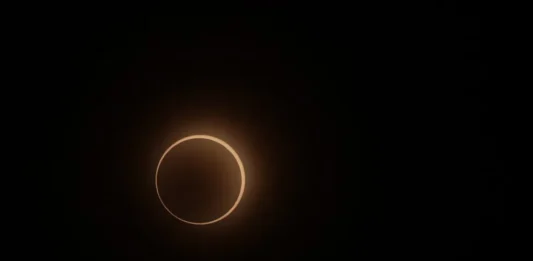 Con motivo de la gran concentración de tráfico que esperan hacia la parte norte del estado (Upper State) donde mejor se verá el eclipse, se suspenderán los trabajos de construcción y los cierres temporales de carriles.