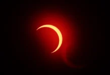 El eclipse solar total, que se produce cuando la Luna se interpone entre el Sol y la Tierra, tendrá un trayecto de unos 185 kilómetros de lo que se ha llamado "oscuridad total" y que durará cerca de una hora.