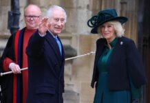 Carlos III asiste a la misa de Pascua en su primera aparición pública desde febrero El rey Carlos III