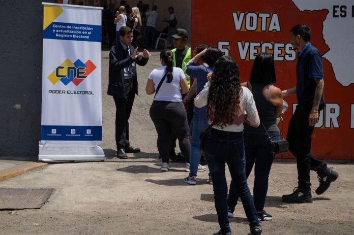 Ente electoral venezolano efe 1 Más de tres millones de jóvenes fuera del registro electoral, sin detallar de dónde extrajo este dato, ya que no es una cifra oficial.
