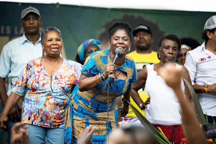 Fotograma cedido por el Festival de Cine de La Habana de Nueva York (HFFNY) donde aparece Francia Márquez, que en 2022 se convirtió en la primera vicepresidenta afrodescendiente de Colombia.