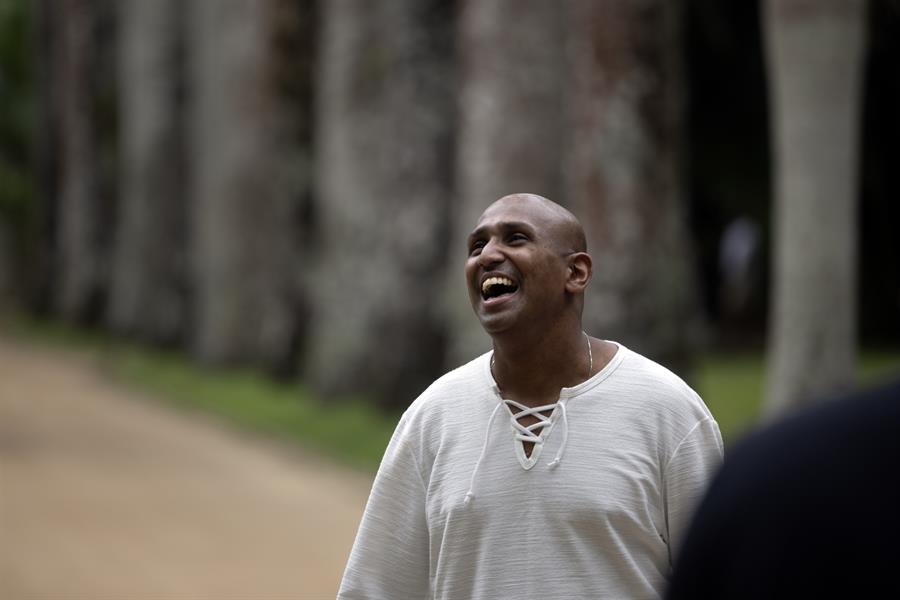 Frederico Silva, cuya inspiración eran las plantas y la naturaleza, visita por primera vez el Jardín Botánico de Río de Janeiro