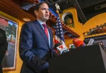Congresistas piden a Biden declarar al Tren de Aragua como un grupo criminal transnacional Liderados por el senador Marco Rubio y la congresista María Elvira Salazar, los parlamentarios dijeron a Biden que si no son controlados pueden desatar "un reinado de terror sin precedentes".