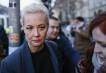 Viuda de Navalni pide que "nadie en el mundo reconozca a Putin como legítimo presidente" Naválnaya