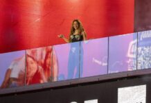 Shakira anuncia su nueva gira en Coachella durante su aparición sorpresa con Bizarrap Shakira