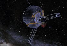 La nave, que cumple 52 años de viaje, siguió su camino hacia el confín del Sistema Solar hasta que se perdió contacto con ella en 2003.