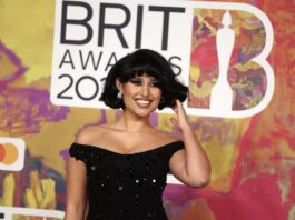 Este fue el primer premio otorgado en el comienzo de la ceremonia de los Brit Awards.