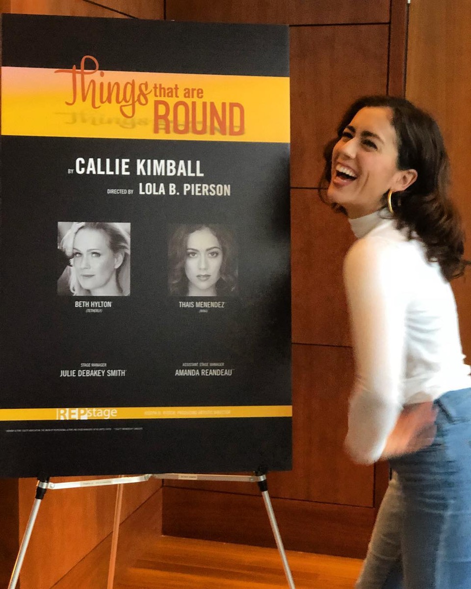 Menéndez mientras actuaba en el espectáculo de teatro “Things that are Round”, donde se trasluce su energía positiva.