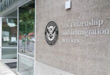 La oficina de USCIS funcionará dentro de la Embajada de Estados Unidos en la capital hondureña.