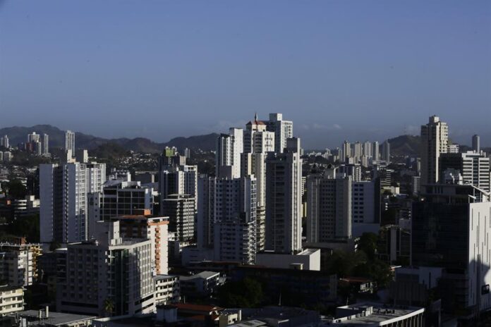 Vista general este martes de la Ciudad de Panamá