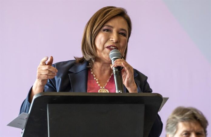 Gálvez respondió así al mandatario mexicano, quien horas antes defendió las refinerías de Petróleos Mexicanos (Pemex), pues dijo que “los conservadores” buscan darle marcha atrás “a la política nacionalista” que él defiende.
