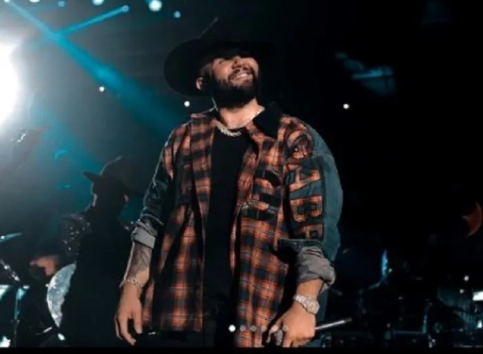 León cuenta ya con éxitos comprobados con estrellas de reggaeton o pop urbano, como Camilo, Reik, o Maluma.
